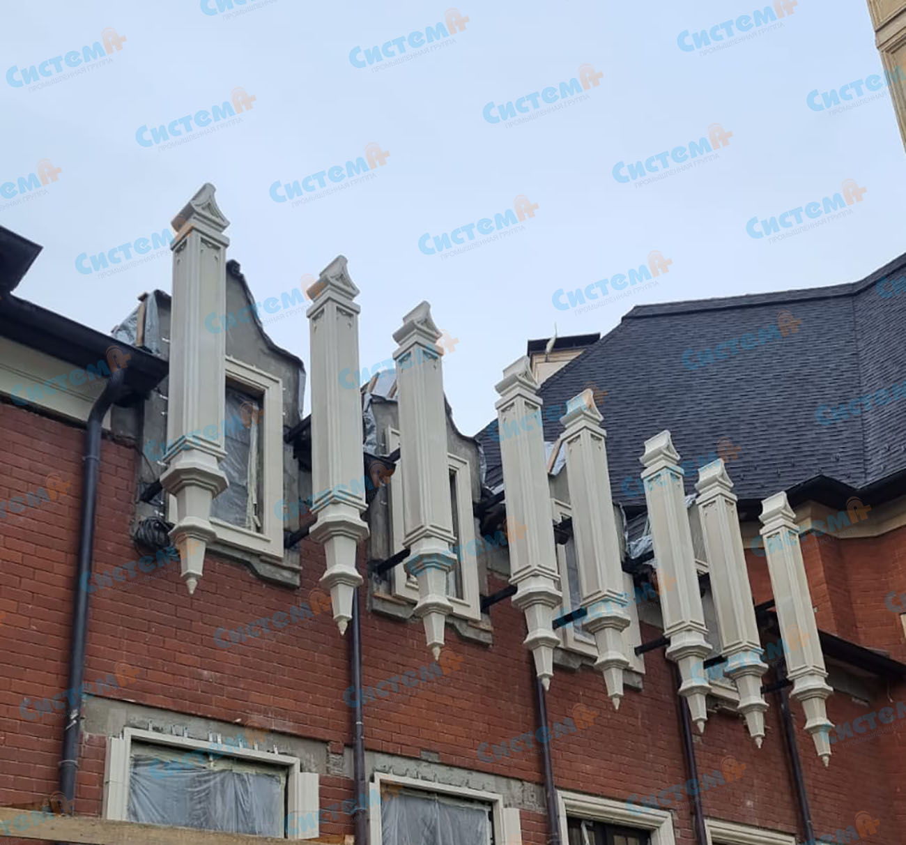 Заменили декор из керамики на лепнину из пенопласта